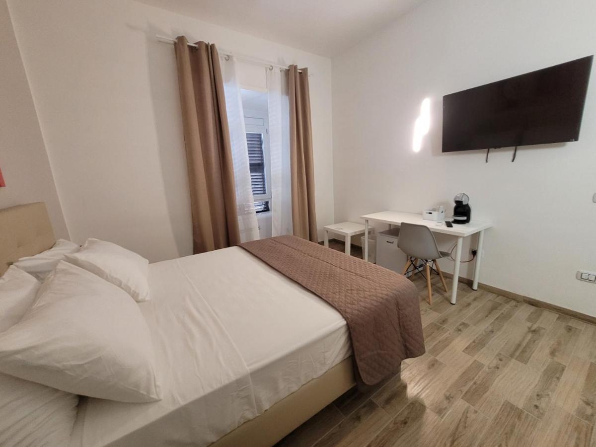 Tiber Rooms Testaccio Рим Екстериор снимка