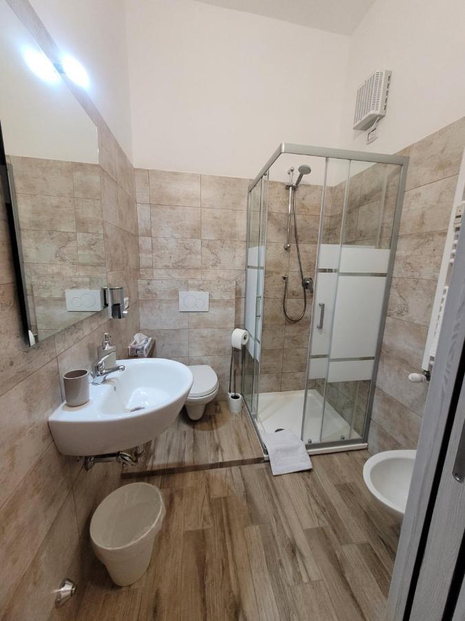 Tiber Rooms Testaccio Рим Екстериор снимка